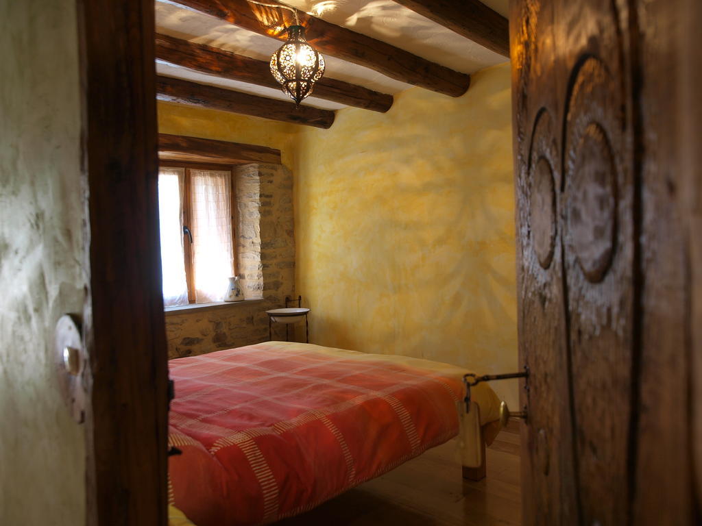 O'Porron Guest House Sabiñánigo Cameră foto